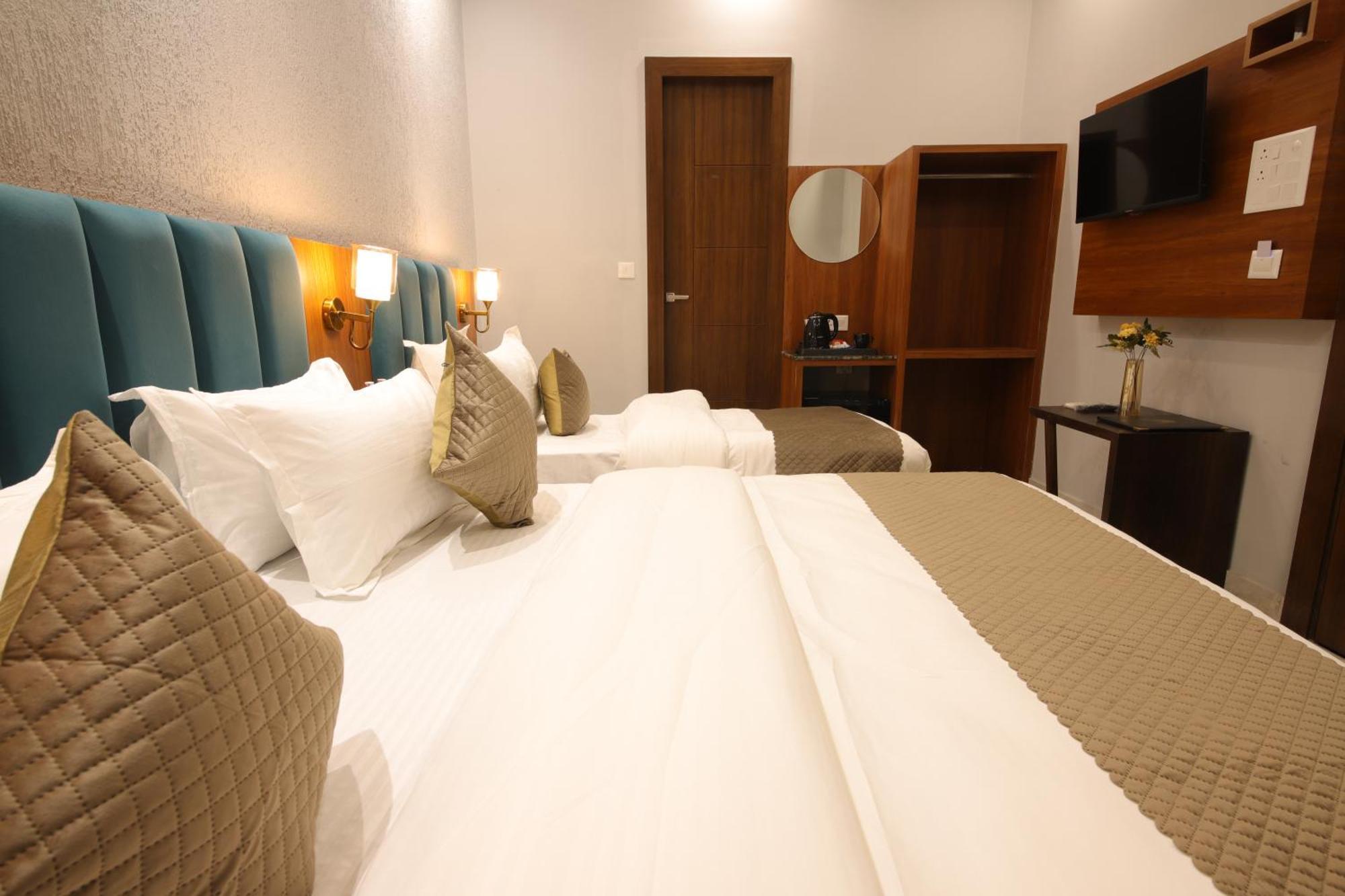 Perfectstayz Heritage Near Neem Beach ริชิเคช ภายนอก รูปภาพ