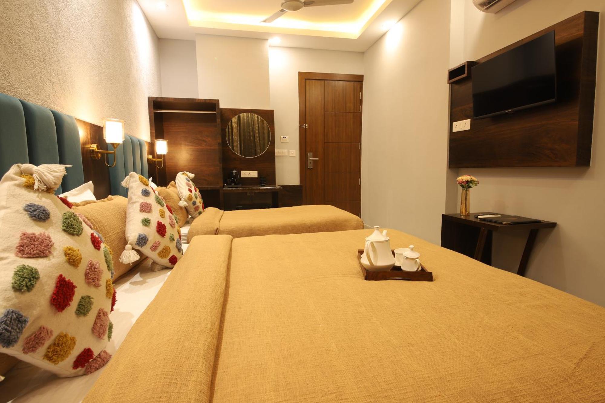 Perfectstayz Heritage Near Neem Beach ริชิเคช ภายนอก รูปภาพ