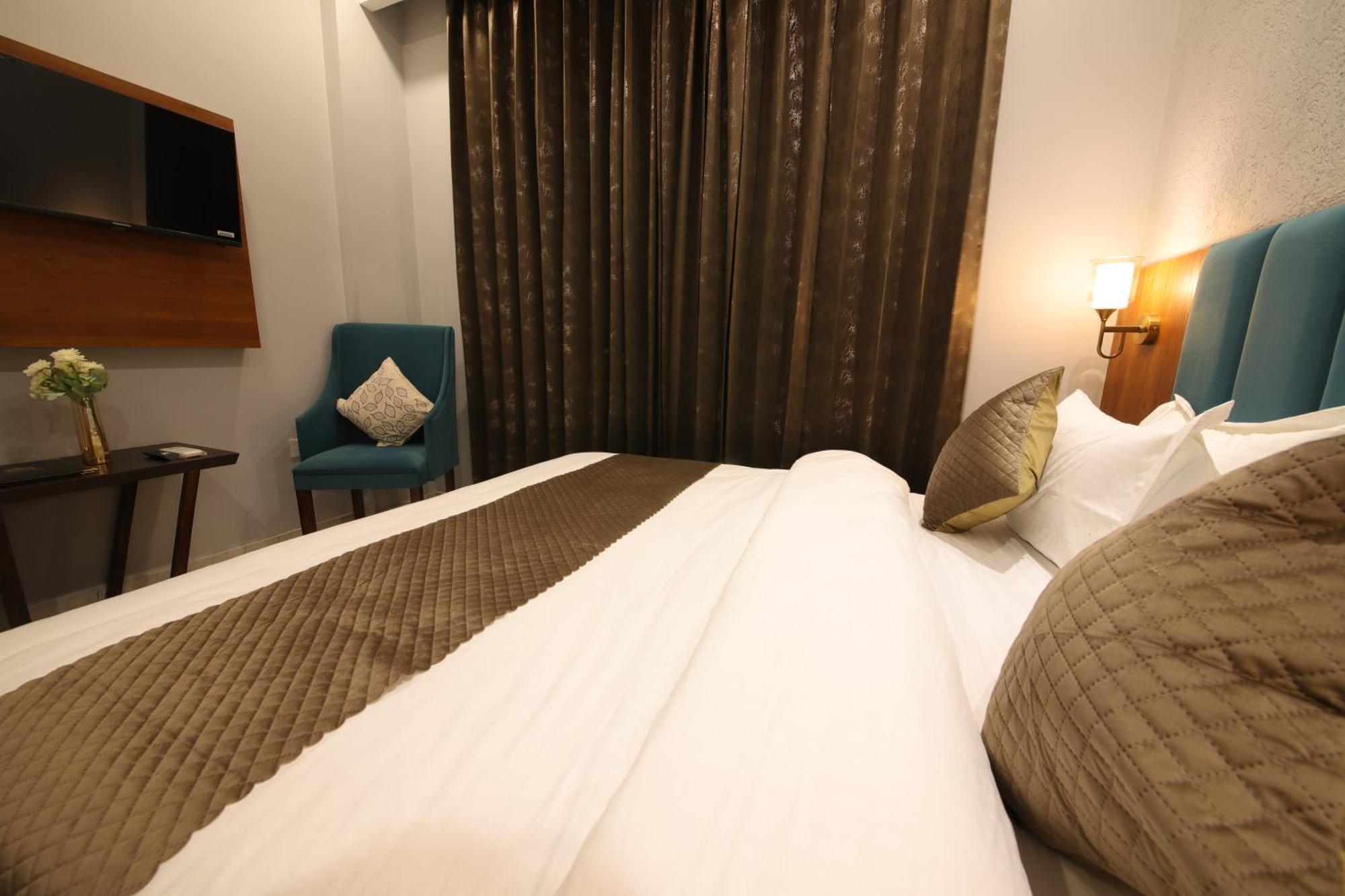 Perfectstayz Heritage Near Neem Beach ริชิเคช ภายนอก รูปภาพ